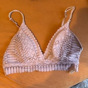 Anemone Delicate Lace Bralette in Lavender